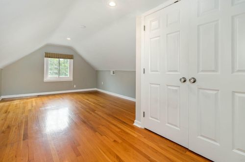 817 Rosewood Dr, Covington KY 41017-1385 exterior