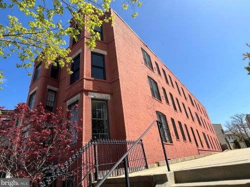 333 2nd St, Washington, DC 20002-5737
