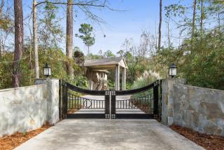 59167 Lacombe Harbor Ln, Lacombe, LA 70445-3675