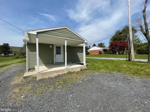 6952 Wertzville Rd, West Enola, PA 17025-1037