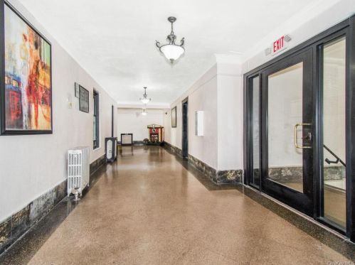 1372 Shakespeare Ave, Bronx, NY 10452-1864