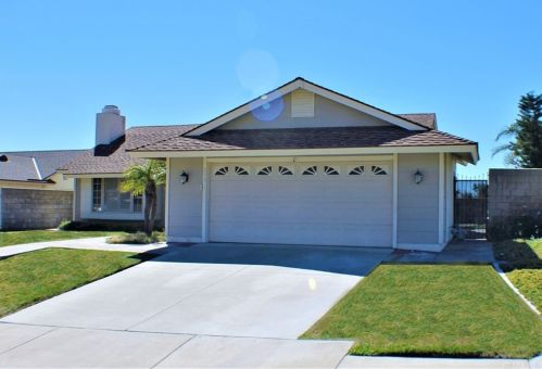 2791 Akron St, San Bernardino, CA 92407-2148