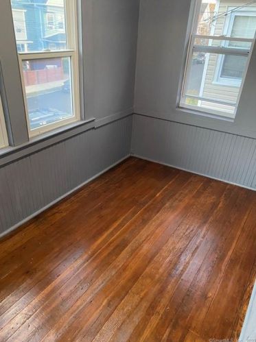 327 Orchard St, Bridgeport CT  06608-1206 exterior