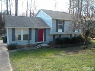 109 Hollowoak Ct, Cary, NC 27513-3368