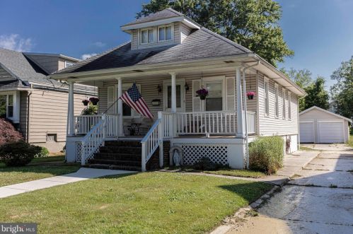 527 4th Ave, Haddon Heights, NJ 08035-1312
