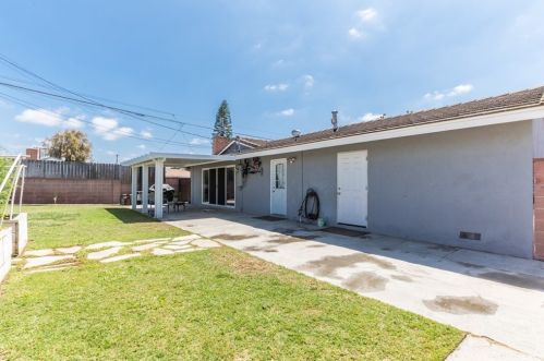 8112 San Heron Cir, Buena Park CA  90620-2970 exterior