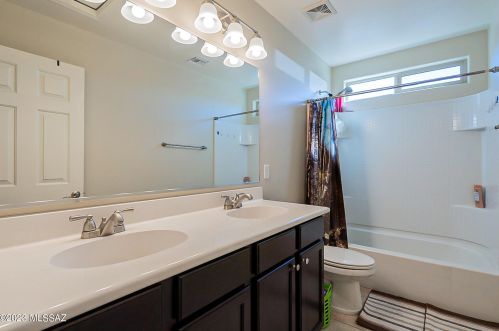 7300 Heartwood Dr, Tucson AZ  85756-6109 exterior