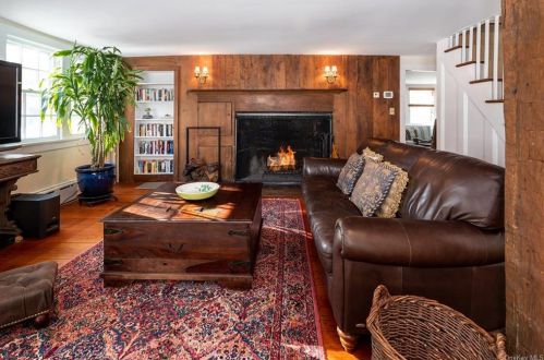 187 Salem Rd, Scotts Corners NY  10576-1325 exterior