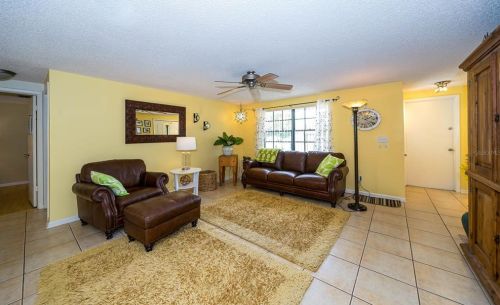 1562 Twin Palms Loop, Lutz FL  33559-6763 exterior