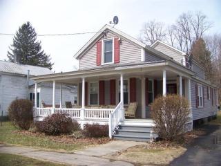 7 Scott St, Preston, NY 13830-3453