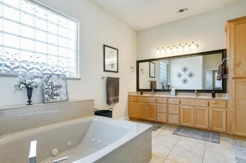 1219 Ruess Rd, Ripon CA  95366-9425 exterior