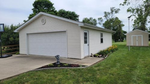 1011 Dubois Rd, Franklin, OH 45005-3704