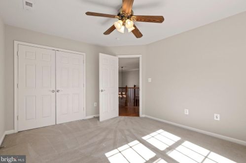 12257 Tulane Fls Dr, Bristow VA  20136-2183 exterior