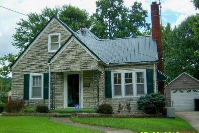 506 Water St, Youngs Creek, IN 47454-1736