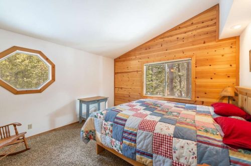 14836 Northwoods Blvd, Truckee CA 96161-7053 exterior