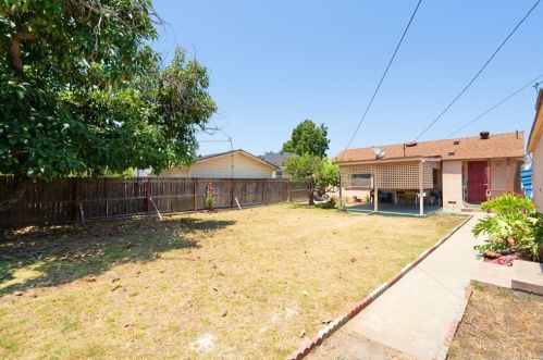 7862 Kingbee St, Downey CA  90242-3420 exterior