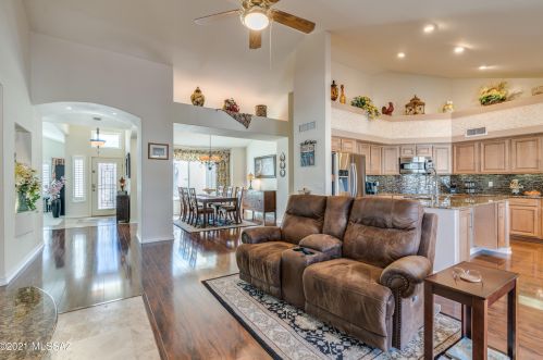 10729 Eagle Eye Pl, Tucson AZ 85737-9074 exterior