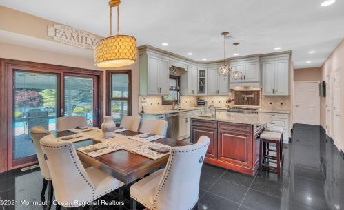 142 Serpentine Dr, Morganville NJ  07751-1400 exterior