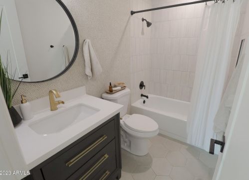 4346 Evans Dr, Phoenix AZ  85032-5449 exterior