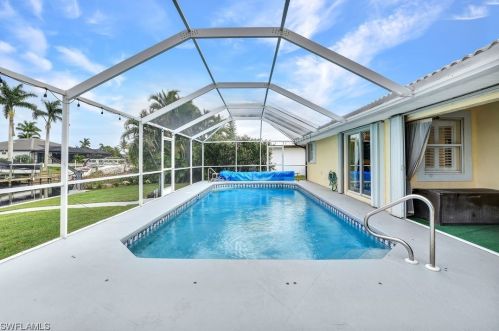 5139 3rd Ave, Cape Coral, FL 33914-7163