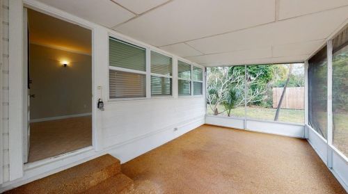 7116 Date Palm Ave, Saint Petersburg FL  33707-2013 exterior