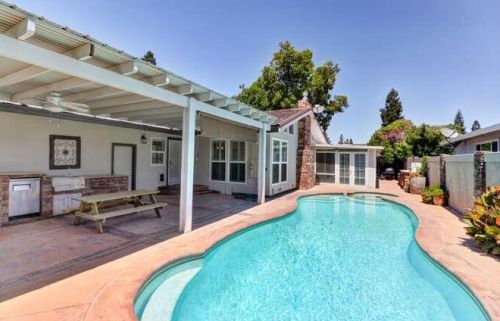 9511 School St, Elk Grove, CA 95624-2023