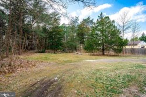 126 Tansboro Rd, Berlin Boro, NJ 08009-1959