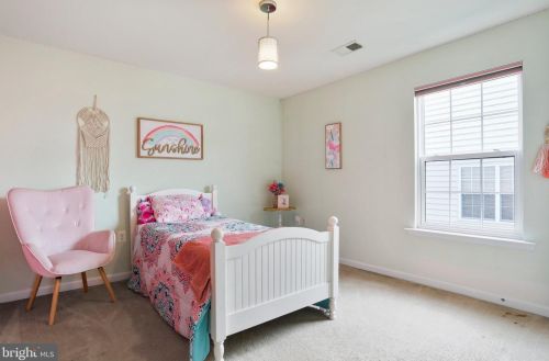 214 Union Ridge Dr, Charles Town WV  25414-4950 exterior