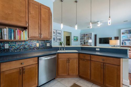 290 Parrulli Dr, Ormond Beach FL  32174-4285 exterior
