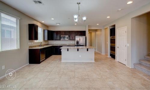10215 Levi Dr, Tolleson, AZ 85353-4427