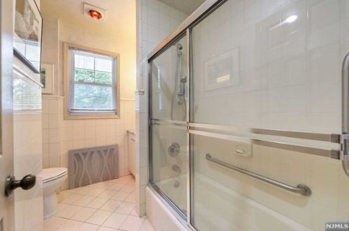 166 Cambridge Ave, Englewood NJ  07631-1625 exterior