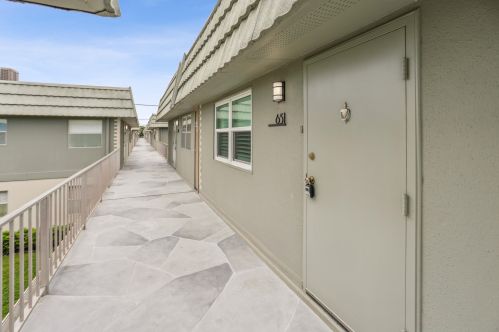 651 Flanders, Delray Beach, FL 33484-5237
