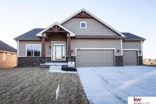 7910 193rd St, Gretna, NE 68028-4393