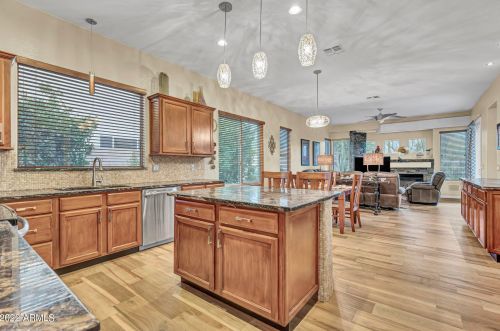 5215 Thunder Hawk Rd, Cave Creek AZ  85331-5593 exterior