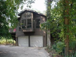 530 Westwood Dr, Michigan City IN  46360-1753 exterior