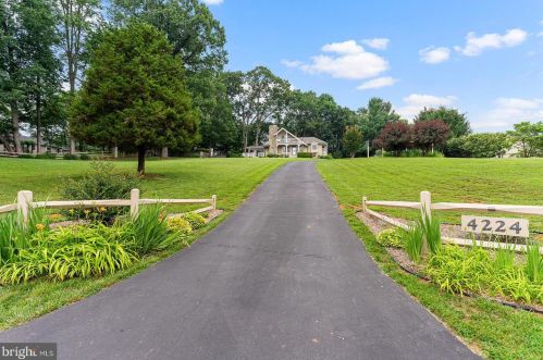 4224 Jackson Mill Rd, Haymarket, VA 20169-2106