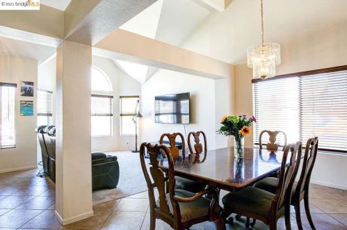 2309 Windsor Ln, Oakley CA  94561-3317 exterior