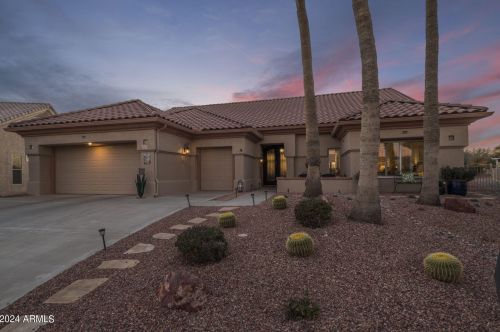 22614 Vega Dr, Sun City, AZ 85375-2050