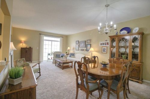 1150 Park Dr, Lake Geneva, WI 53147-4588