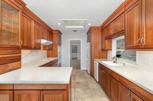 2348 Hunterfield Rd, Maitland FL  32751-3635 exterior