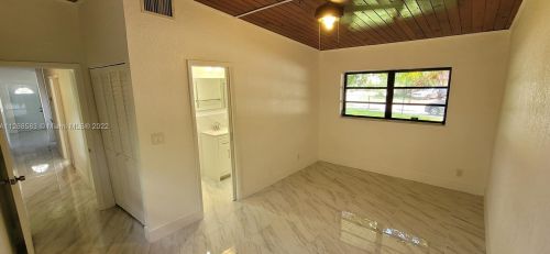 1426 22nd Ave, Hollywood FL 33020-2001 exterior