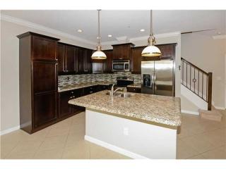 2910 Cascada Isles Way, Hollywood, FL 33024-8568