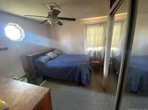 71 Newton Ave, Plainville CT  06062-2841 exterior