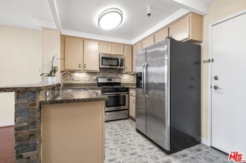 5143 Bakman Ave, North Hollywood CA  91601-3776 exterior