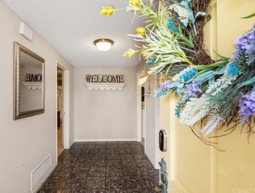 2717 Palmyra Ave, Orange CA 92869-4762 exterior