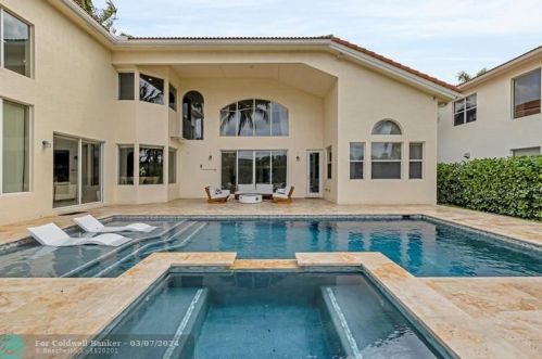 10719 Canyon Bay Ln, Boynton Beach, FL 33473-4847