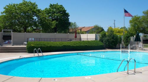 4073 Rivers Edge Cir, Milwaukee WI  53209-1127 exterior