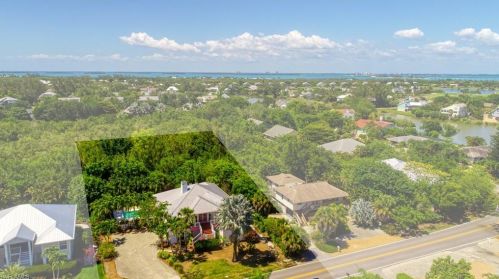 1450 Sand Castle Rd, Sanibel FL  33957-3623 exterior