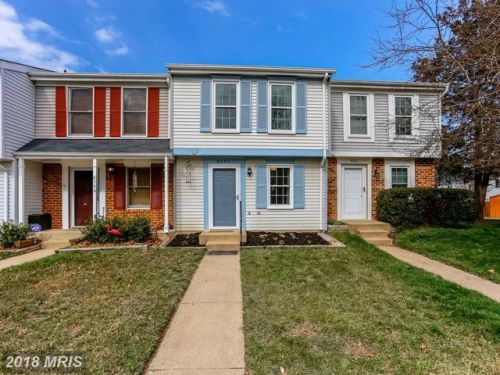 8741 Susquehanna St, Lorton, VA 22079-3036