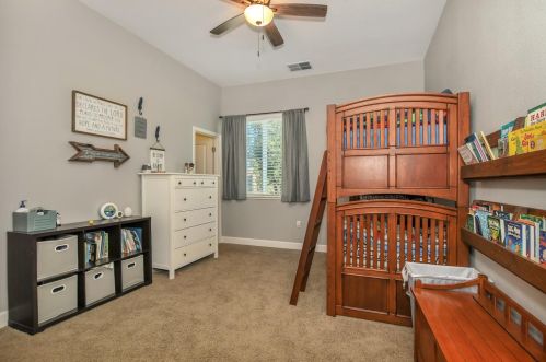 1870 Woodward Ave, Manteca CA  95337-8907 exterior